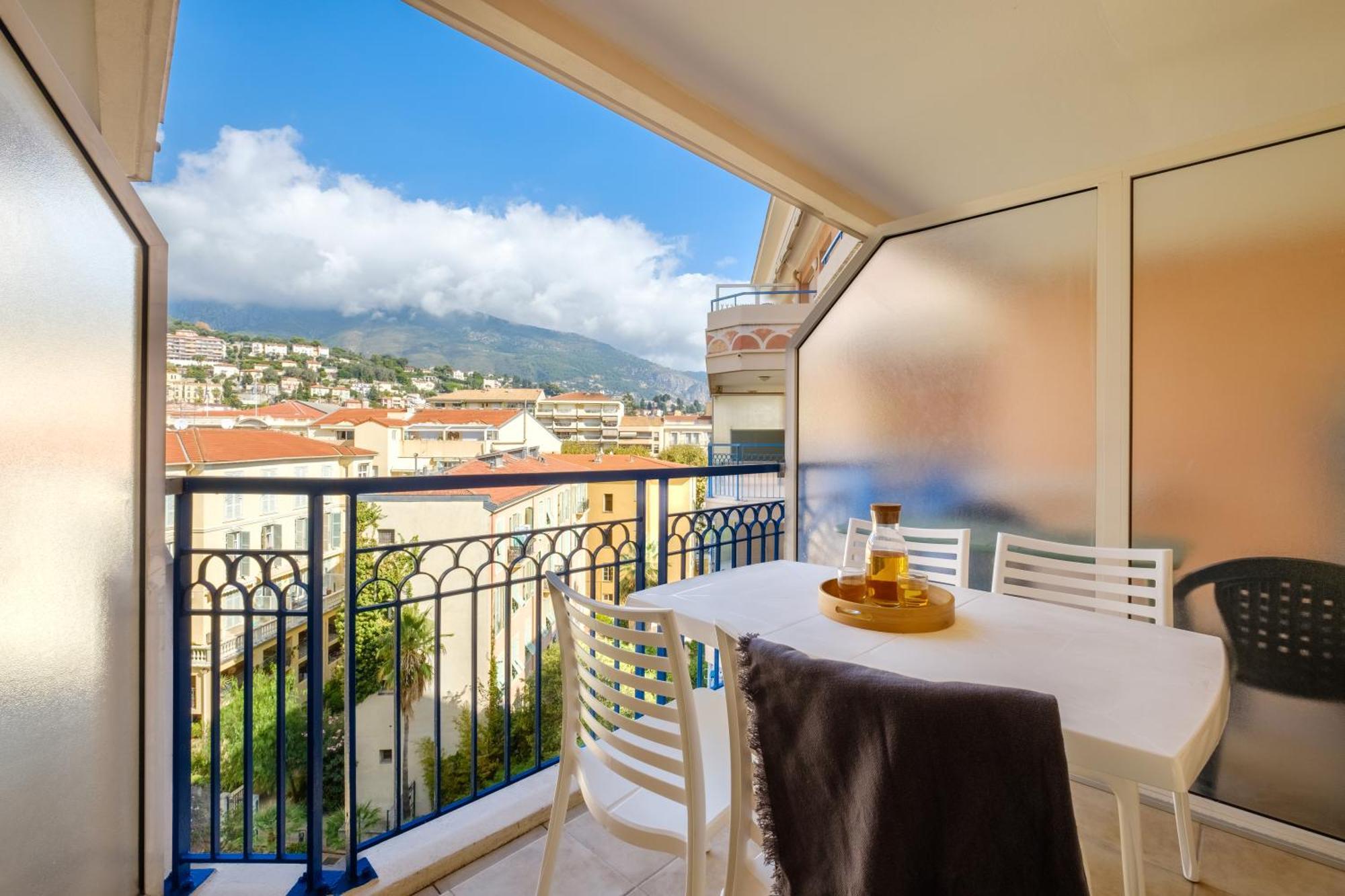 Residence Pierre & Vacances Les Rivages Du Parc Menton Exterior photo