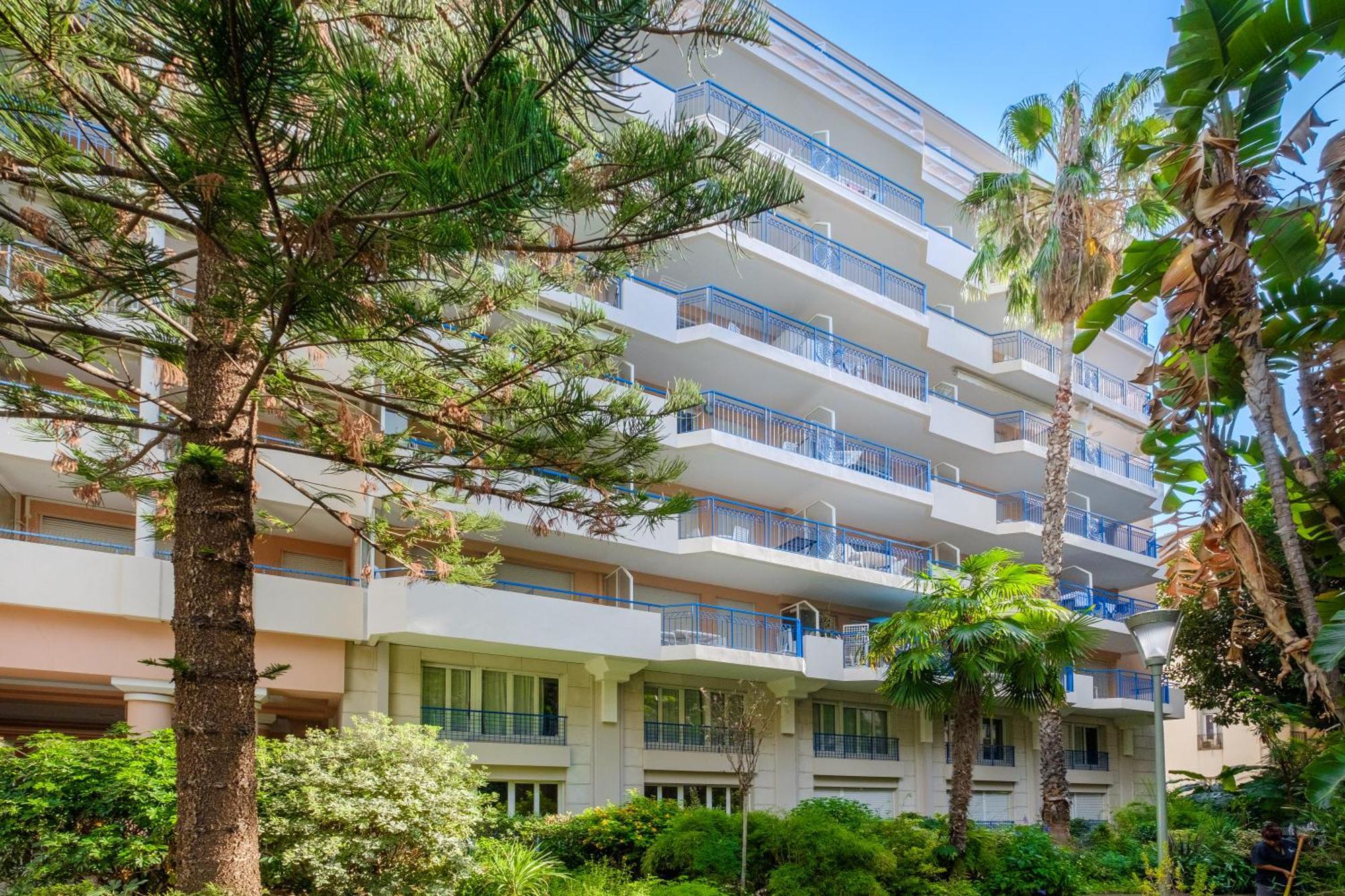 Residence Pierre & Vacances Les Rivages Du Parc Menton Exterior photo